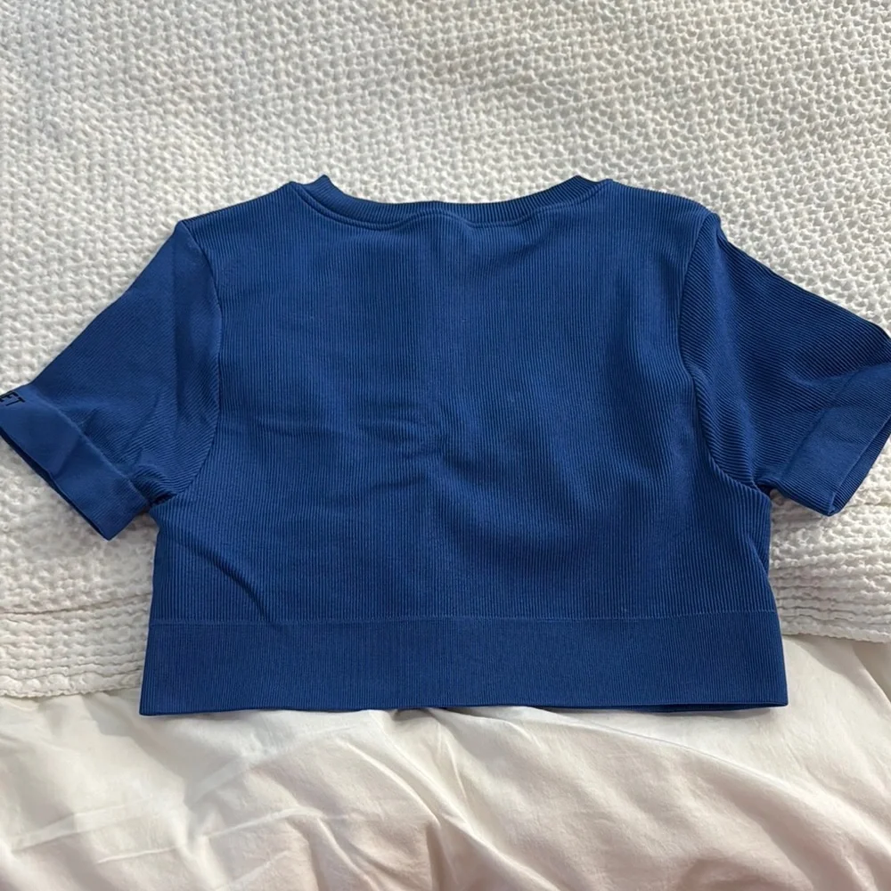 Set Active Zip Up Top - Picture 7 of 8